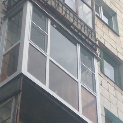 Остекление балкона в пол ПВХ (хрущевский)